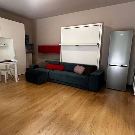 Urban House - Comfy Flat Navigli Milan Center Apartment Luaran gambar