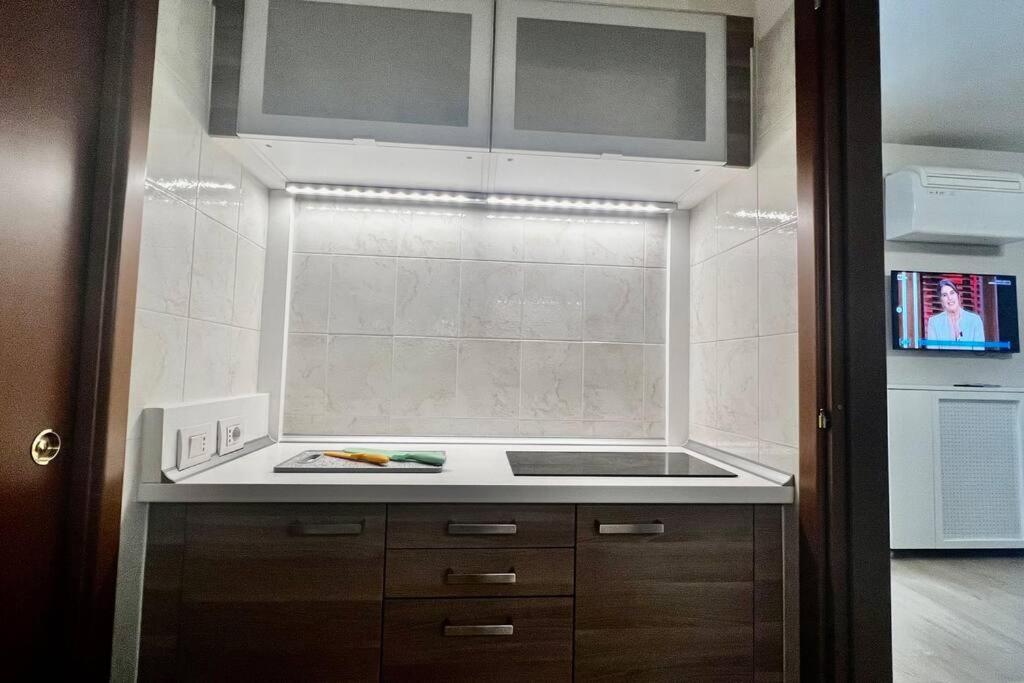 Urban House - Comfy Flat Navigli Milan Center Apartment Luaran gambar